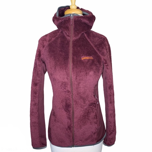 Patagonia Tops - Patagonia high pile fuzzy full zip hooded sweater